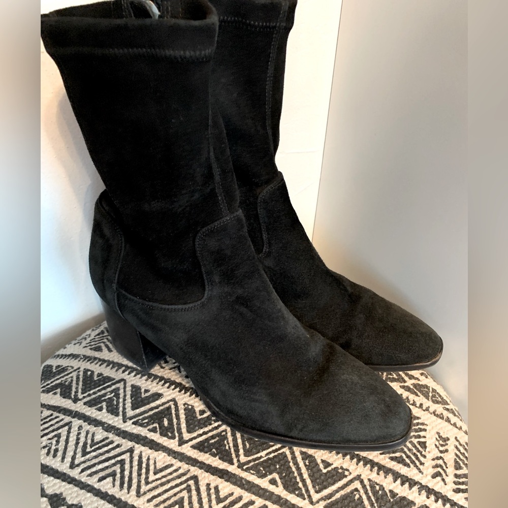 Aquatalia black suede booties in size 8
